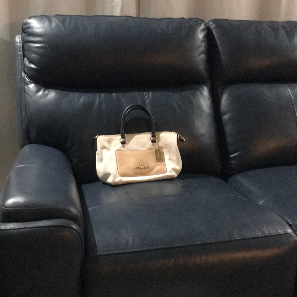 Authentic Coach Handbag - Picture 7 of 7